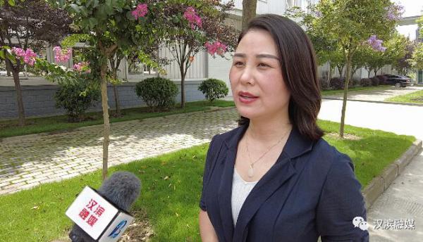 漢濱區五里工業(yè)集中區項目招商部副部長(cháng) 徐宏梅 